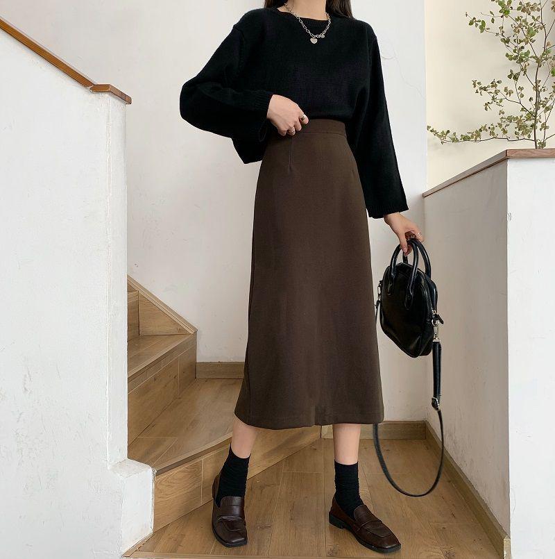 Women's 2025 Spring & Autumn High Waist Wool A-line Bodycon Skirt - Slimming Black Slit Design for Versatile Hip Coverage