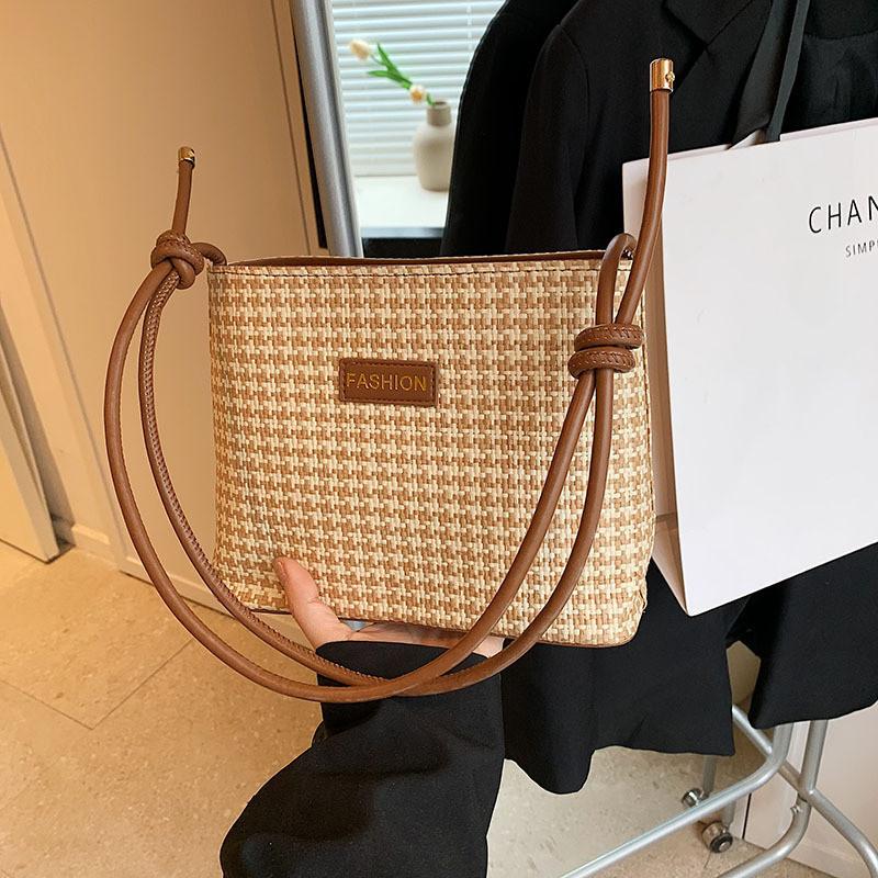 

Trendy Woven Bucket Bag In Chic Black Brown And White Options Perfect For Summer Outfits Houndstooth Brown