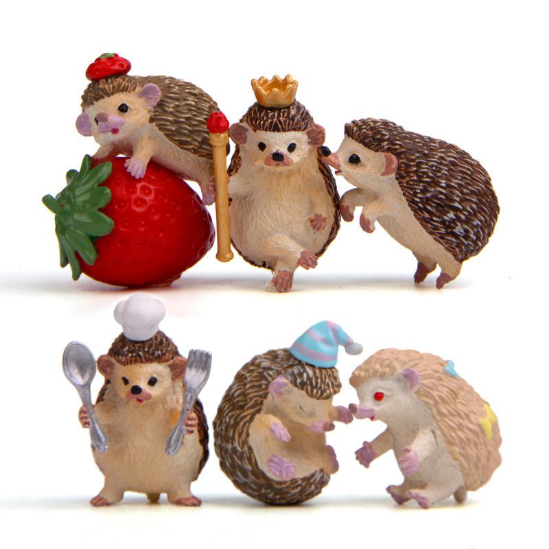Cartoon Hedgehog Figure: Fresh Style Seaweed Ball Ornament for Desktop