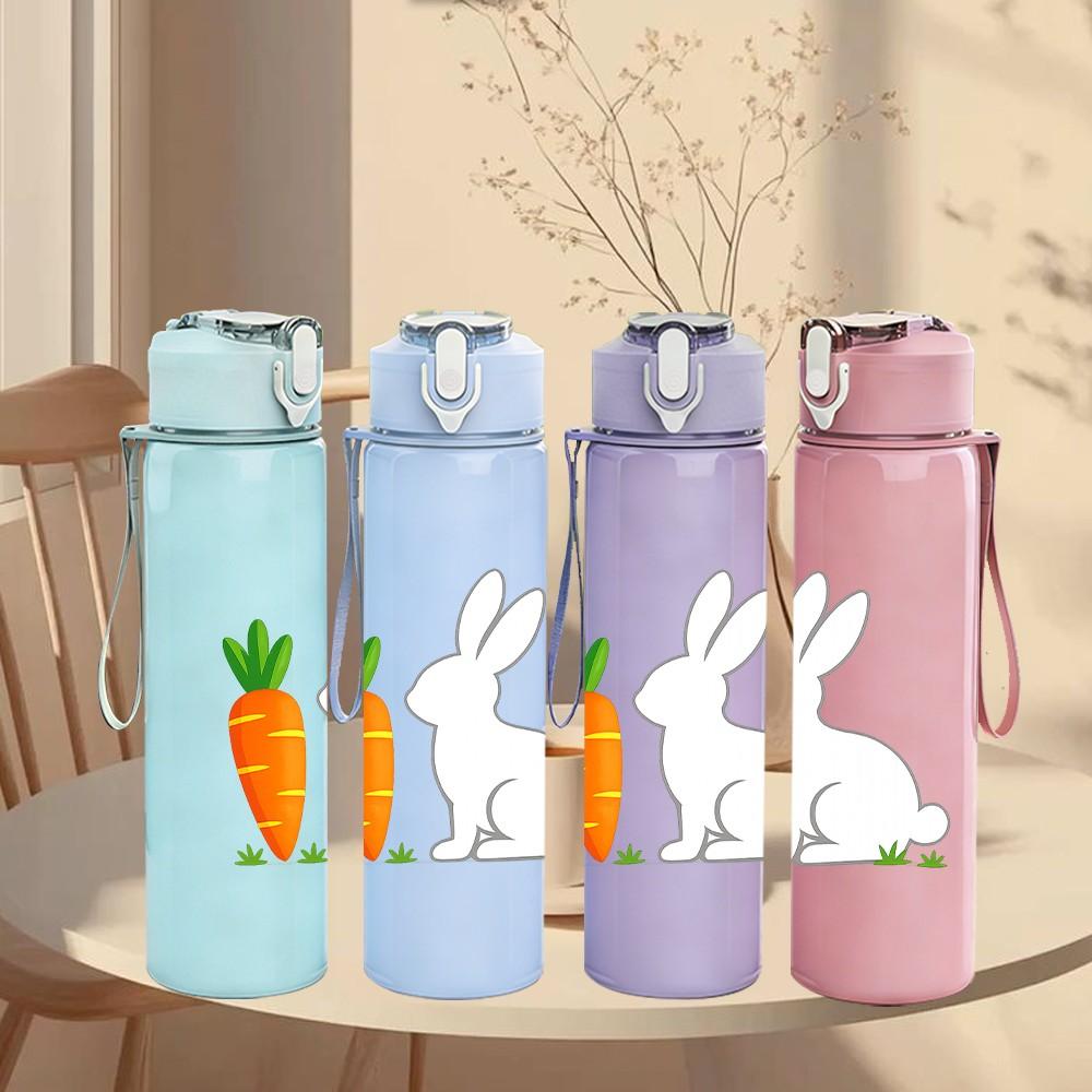 1PC Simple White Bunny Carrot 750ml Color Plastic Sports Water Bottle Leakproof Flip Straw Lid Suitable for Sports Office Home Use