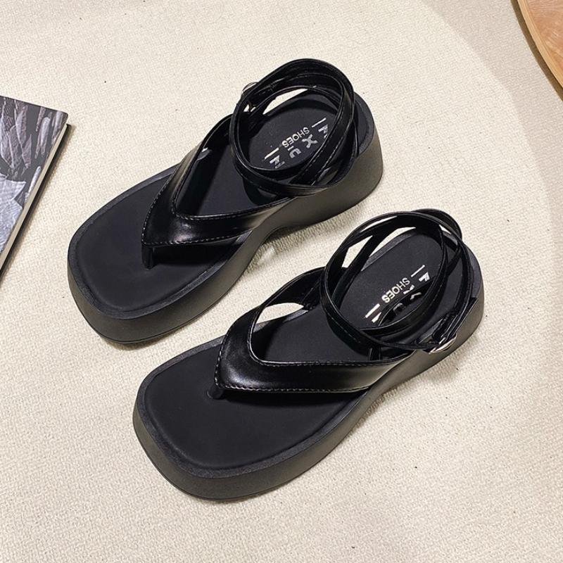 Fashion Women Platform Sandals Fashion Clip Toe Shoes New Summer Woman Slippers Designer 2025 Party Trend Flip Flops Slingback Slides