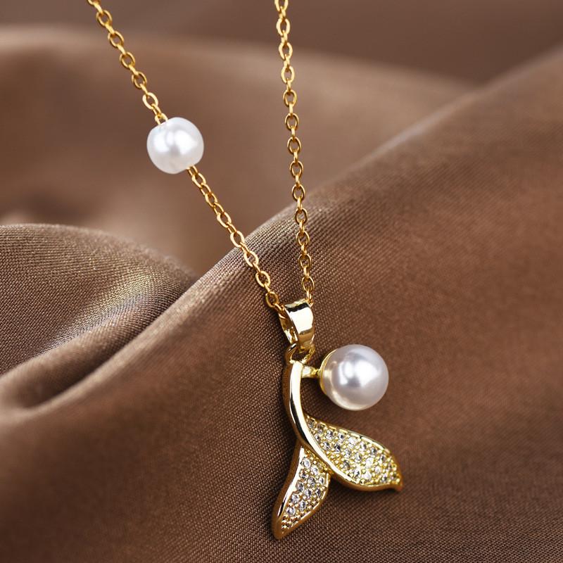 Elegant Titanium Steel Mermaid Pearl Necklace For Fashionable Women Unique Collarbone Accessory