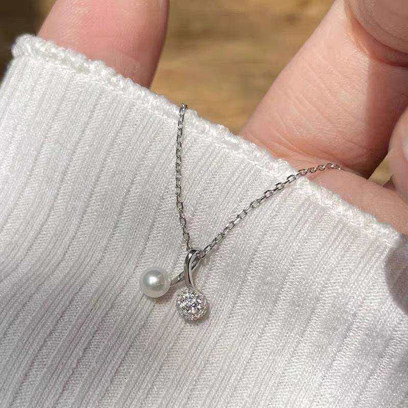Women s Rhinestone Pearl Cherry Necklace - Korean Style, Simple Niche Design, Light Luxury, French Retro