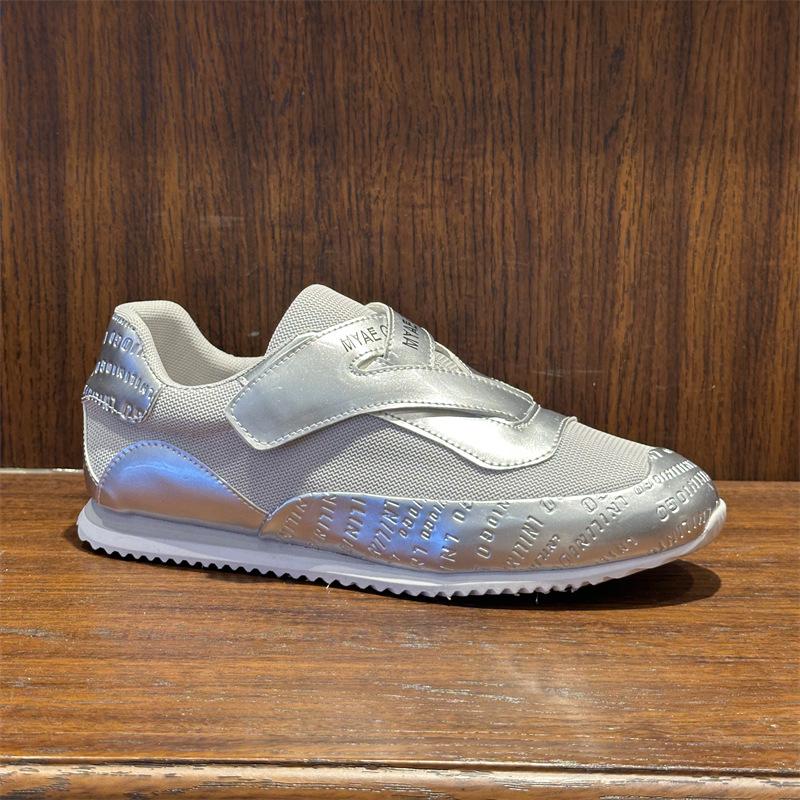 

Spring new soft-soled low-top shoes mesh breathable Velcro casual dnh 38 серебряный