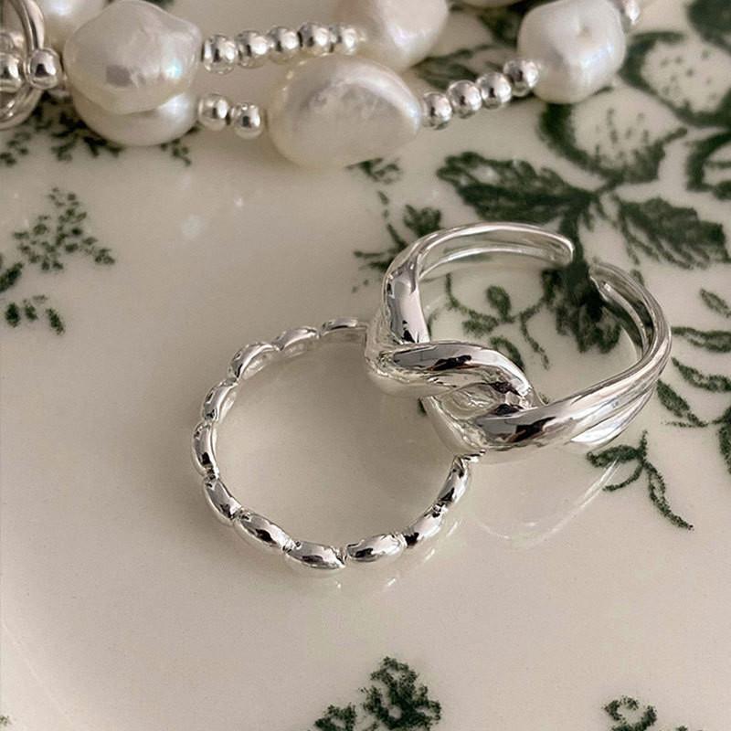 Elegant 925 Sterling Silver Twisted Crossover Ring For Stylish Women With Unique Design