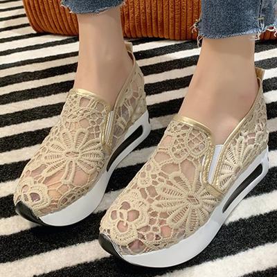 Modne Klasyczne Czarne Sneakersy z Haftem dla Kobiet 2025 Wygodne Oddychające Siateczkowe Buty Casual Kobieta Lekkie Buty na Platformie Mujer