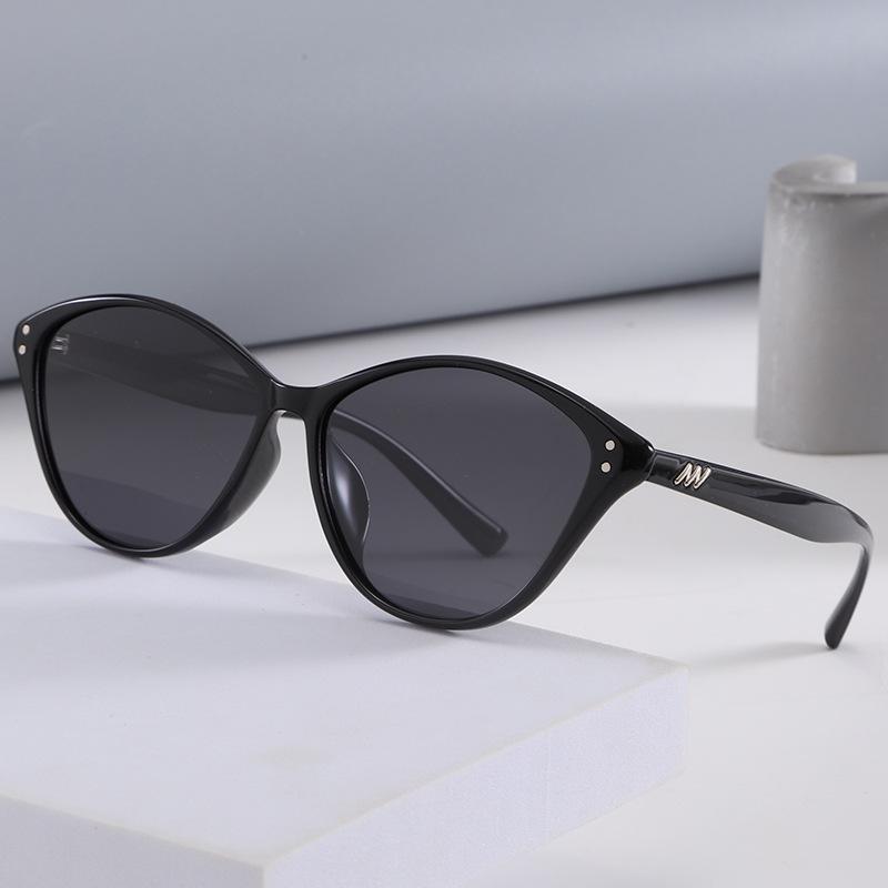 TR Ultralight Retro Cat-Eye Sunglasses 2025 - Slim Face Polarized UV Protection