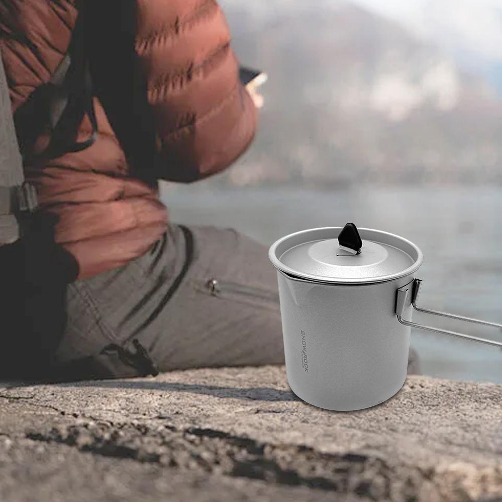 750ml Titanium Camping Cooking Pot Ultralight Camping Cup with Lid Outdoor Camp Pot with Folding Handle for Camping Cooking