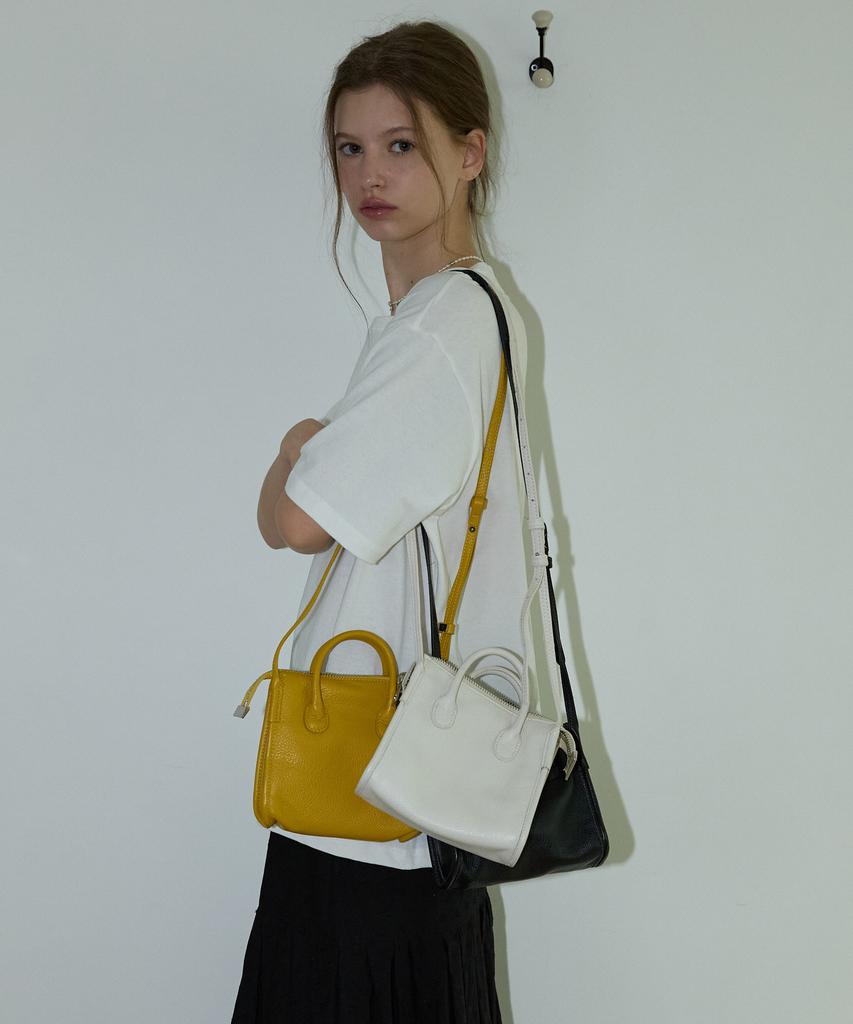 Opendoorstudio Handle Strap Leather Bag
