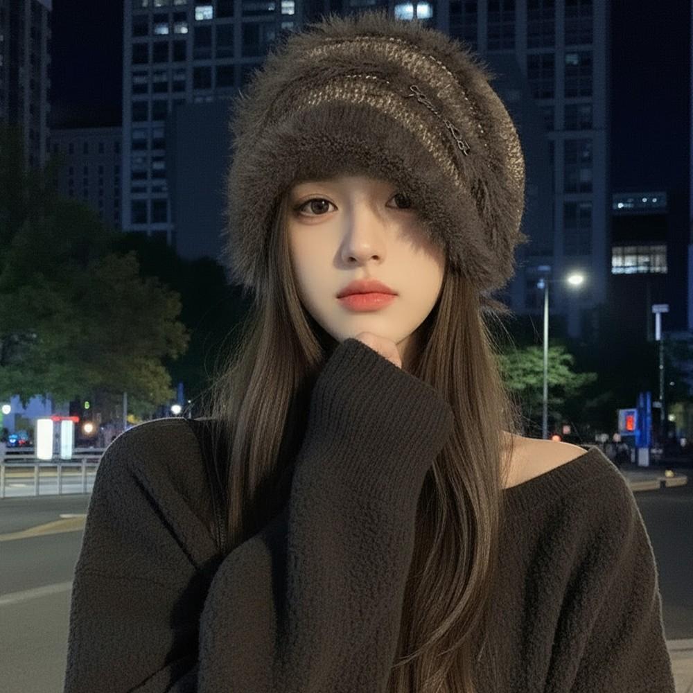 Autumn and winter warm, retro big head, big face, small plush pile hat girl
