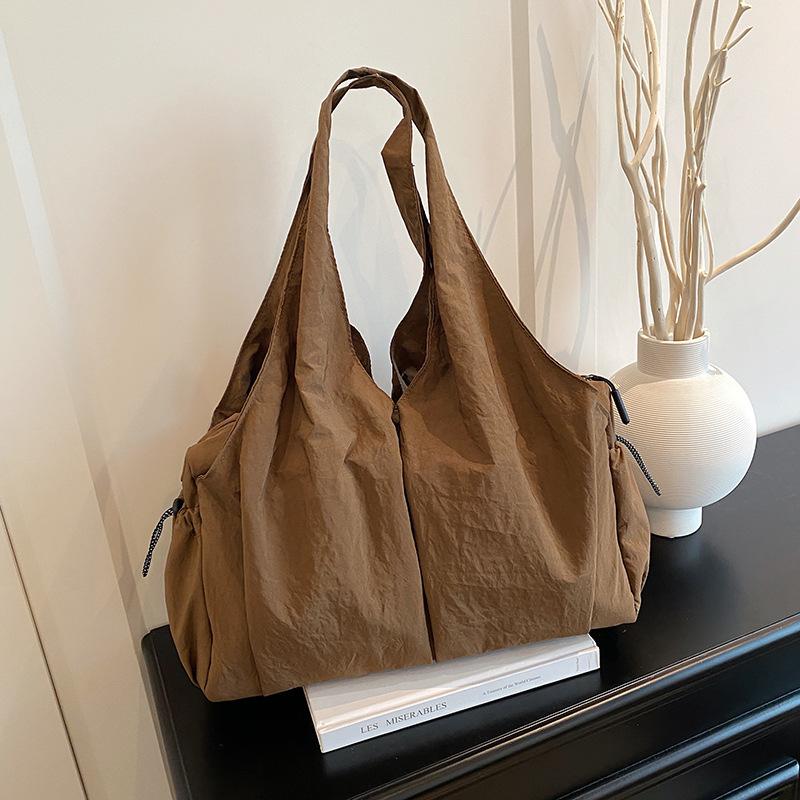 

Large-capacity Bag, Stylish Single-shoulder Bag, Niche Design Ladies Tote Bag кавовий