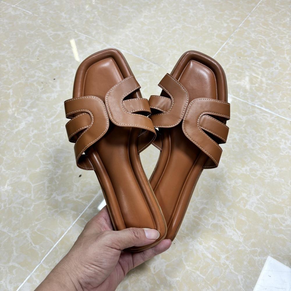 Fashion Flat Bottom Summer Retro Women Slippers Cross Strap Design Vacation Beach Shoes Trend Brand Walking Soft Leisure Ladies Slides