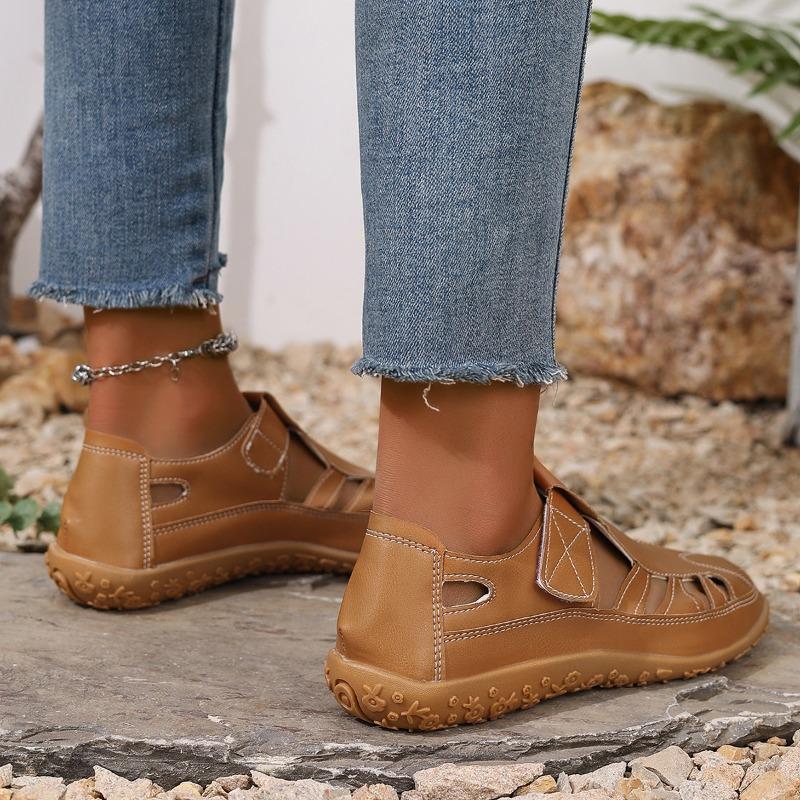 Cross Border Spring and Summer Breathable Hollow Women's Shoes with Toe Caps, Sporty Roman Sandals, Soft Soles, Mom's Hole Casual Shoes