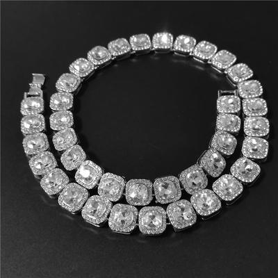 Collar de tenis de baguette con piedra central helada en oro amarillo con micro pavé de circonita cúbica, joyería de hip hop