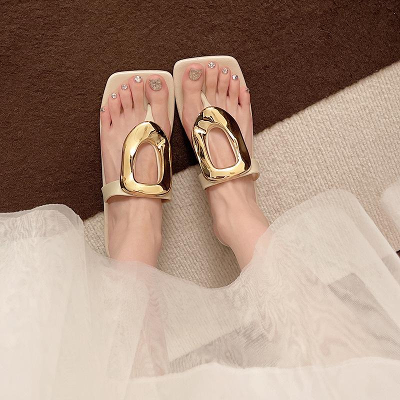 2025 French Chic Women's Summer Square Buckle Thick Sole Sandals