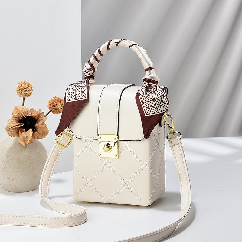Women's bags are fresh and sweet nimibag women's bags, messenger bags, mobile phone bags, box bags, shoulder bags.