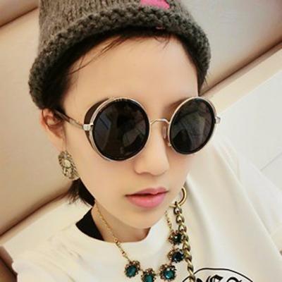 Occhiali da sole retrò rotondi da donna marca designer uomo lusso classico Punk moda Hip hop plastica Outdoor occhiali da sole da donna UV400