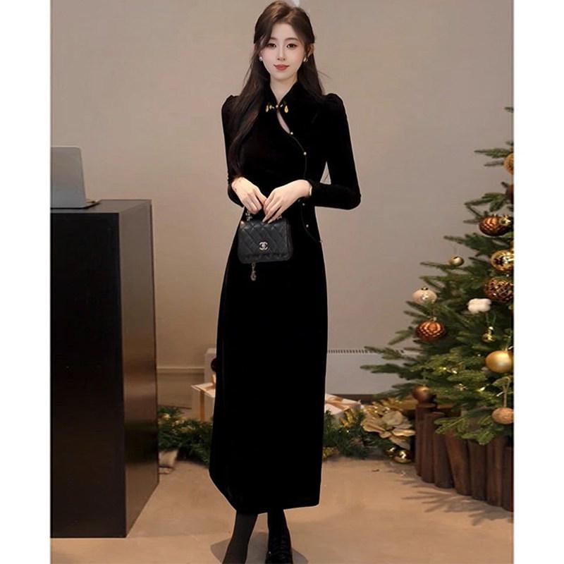 

Elegant Velvet Mandarin Collar Bodycon Dress with Frog Button - Autumn/Winter 2026 M (Upgraded Fabric)