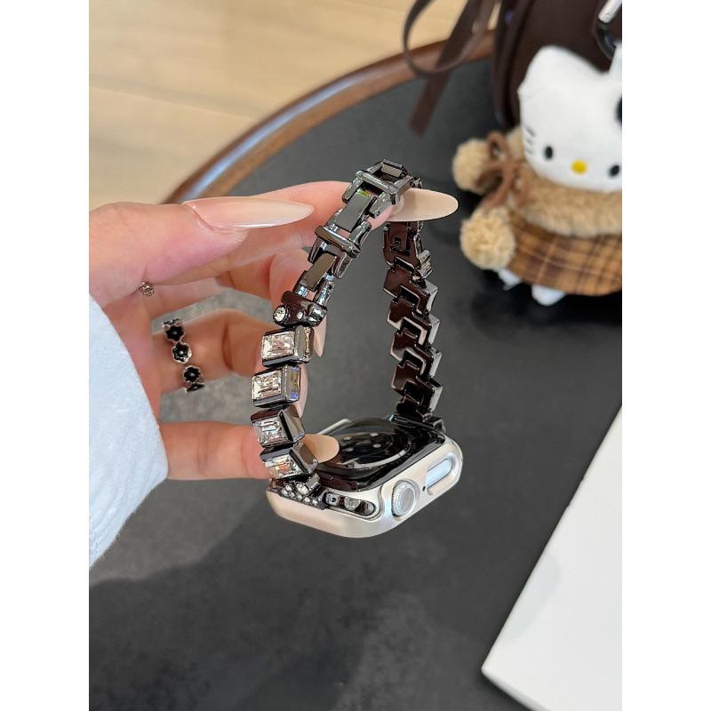 Compatible Diamond-Studded Metal Strap for Huawei GT654, Xiaomi 9 Pro, Apple iWatch 11