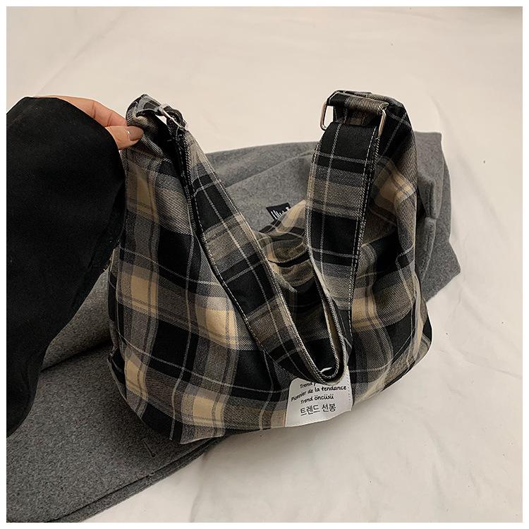 Wholesale Popular Literature and Art Lazy Niche Plaid Tote Bag Women's Casual Lightweight Versatile Large-capacity Messenger Bag