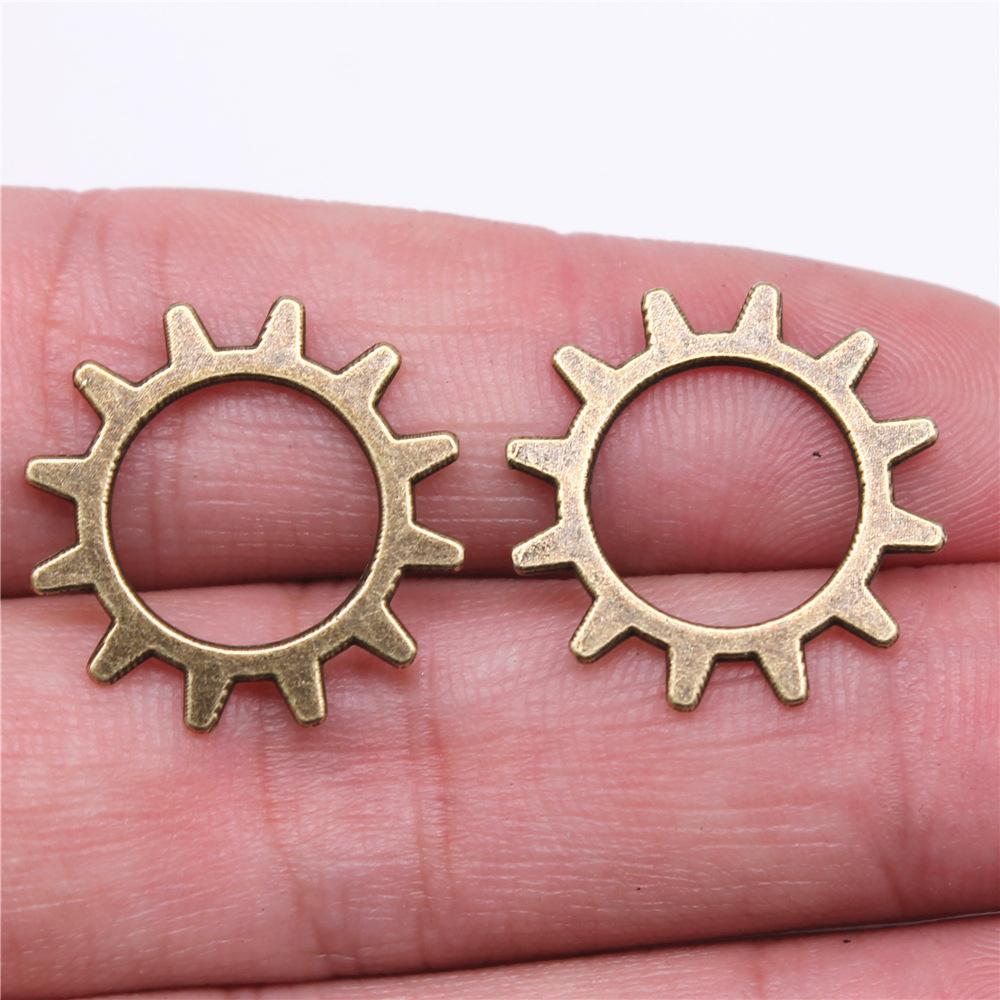 40pcs Small Size Gear Steampunk Charms Vintage Metal Zinc Alloy Steampunk Mini Gear Charms Fit Jewelry Pendant Charms Makings