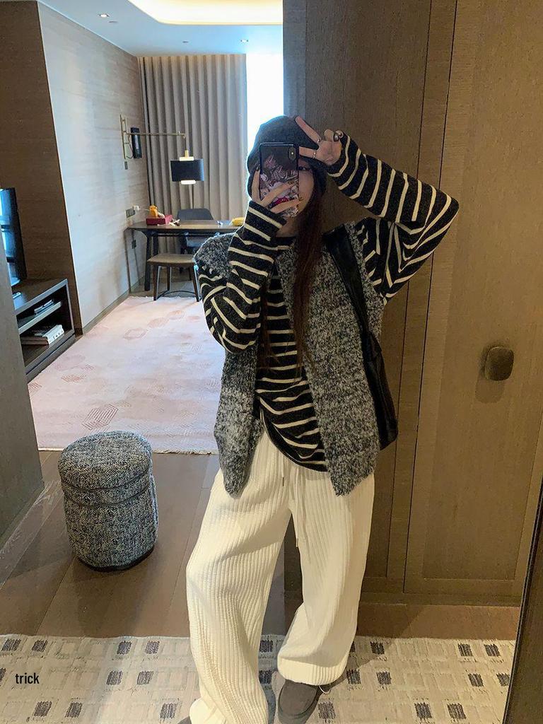 White Quilted Vertical Stripe Wide-Leg Drawstring Pants