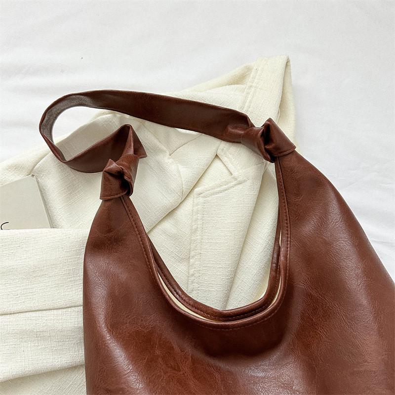 Pu Large Capacity Tote Bag For Women With Zipper Closure And Inner Phone Pocket For Daily Use