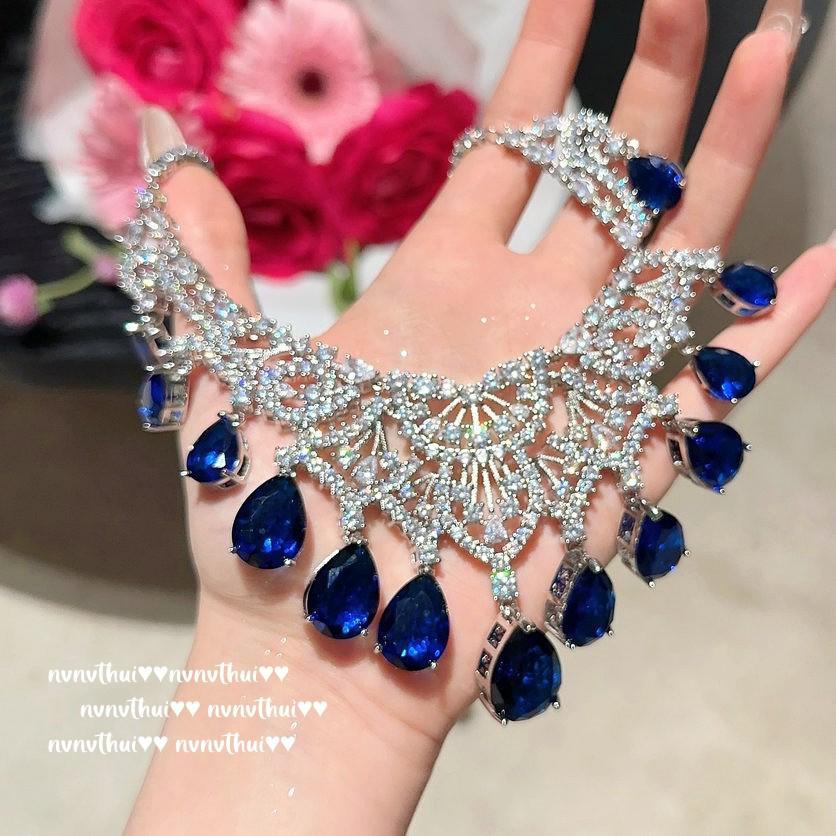 Lace Honeycomb Sapphire Water Drop Necklace, Antique Plated 18K Gold, Royal Blue Engraved Zircon Earrings, Brooch