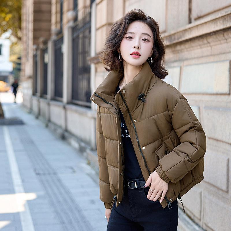 

Корейская свободная женская короткая хлопковая куртка-пуховик нового дизайна 2025 года с маленьким воротником-стойкой, универсальная, с карманами, зимняя куртка XL