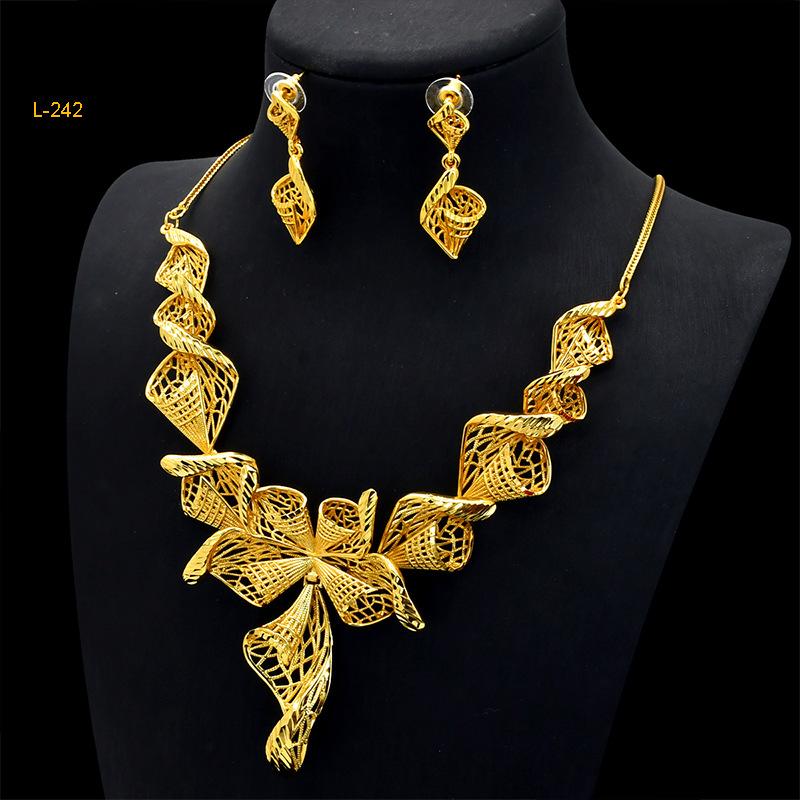 2026 Flower Necklace Earrings Set Dubai India Nigeria Gold Plated Ladies Wedding Jewelry