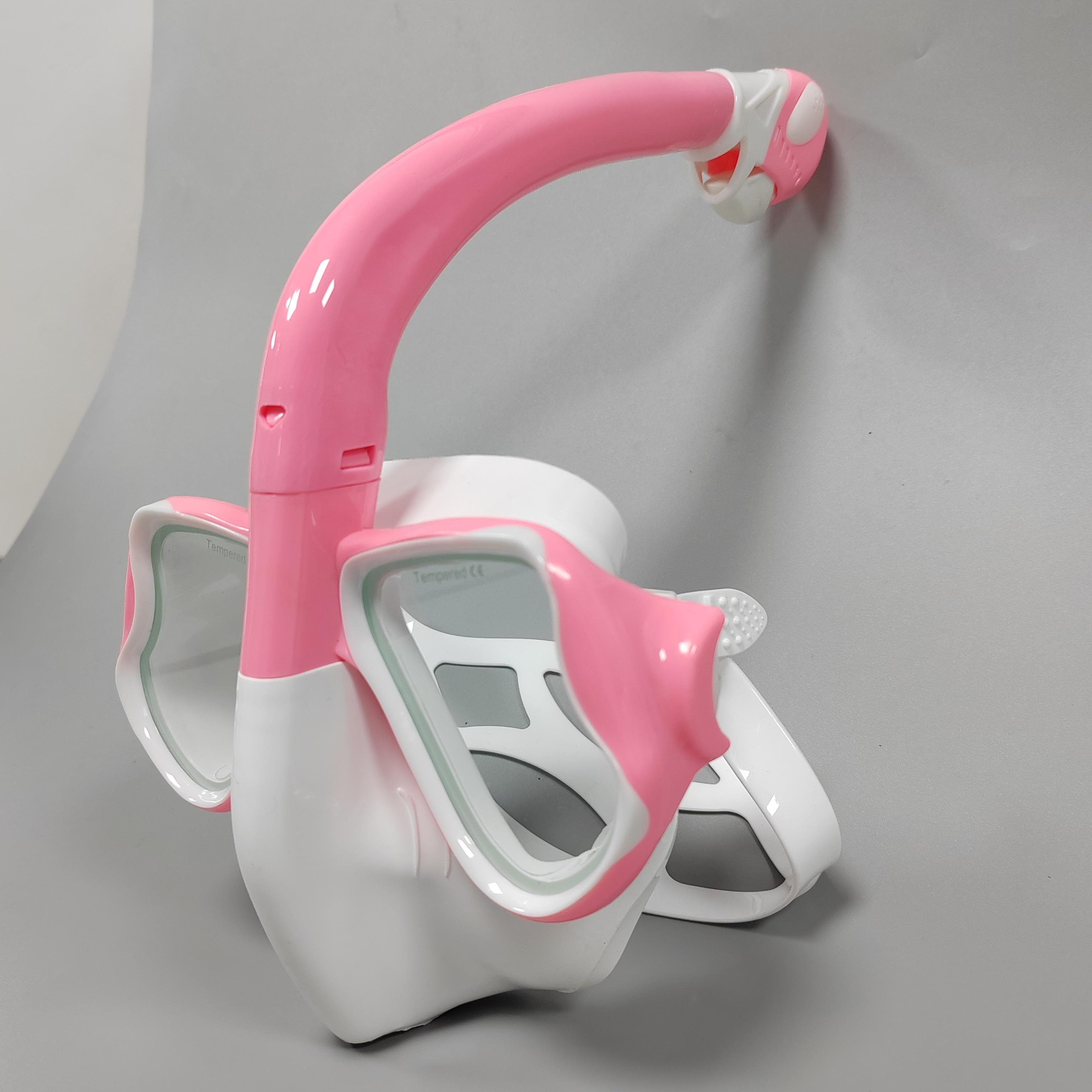 

Повнолицева маска Tube Mask для дорослих, що займаються підводним плаванням, оснащена новою системою сухого верху
