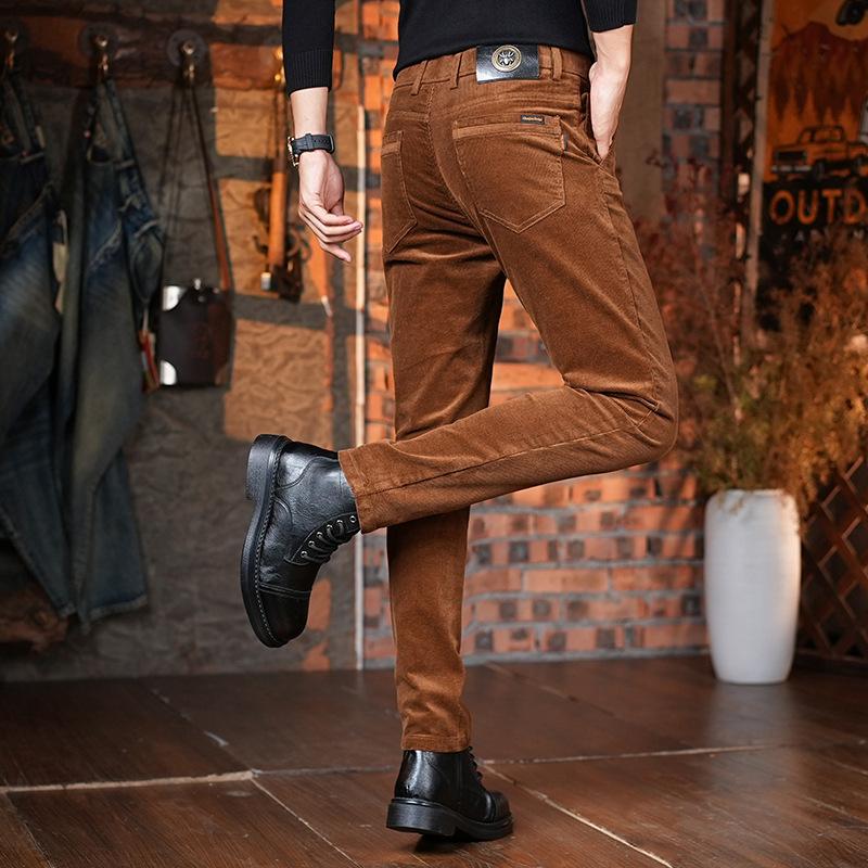 Pantaloni casual a coste caldi di tendenza da uomo, semplice stile a cinque tasche, colore opzionale, pantaloni casual da uomo, supporta il dropshipping