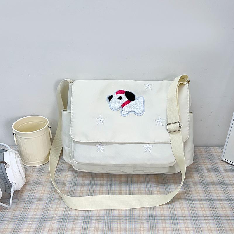 

Large capacity fashion Korean version leisure bag 2025 spring new versatile ins go out make-up bag shoulder messenger bag