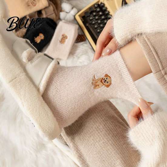 Cute Cartoon Embroidery Socks 5 Pairs Imitation Mink Plush for Women Soft Thermal Winter Socks Non Slip Velvet Thickened Sleep with Embroidery,