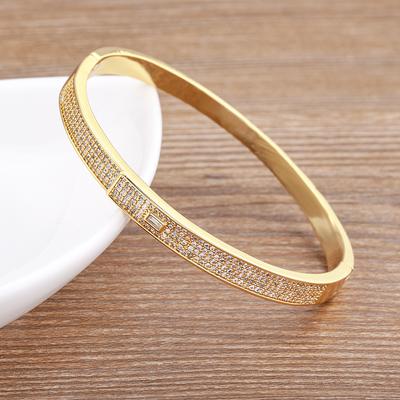 Nidin New Fashion Pave Shiny Crystal Zircon Charm Bangle for Women Female Lady Engagement Wedding Party Jewelry Accessories Gift