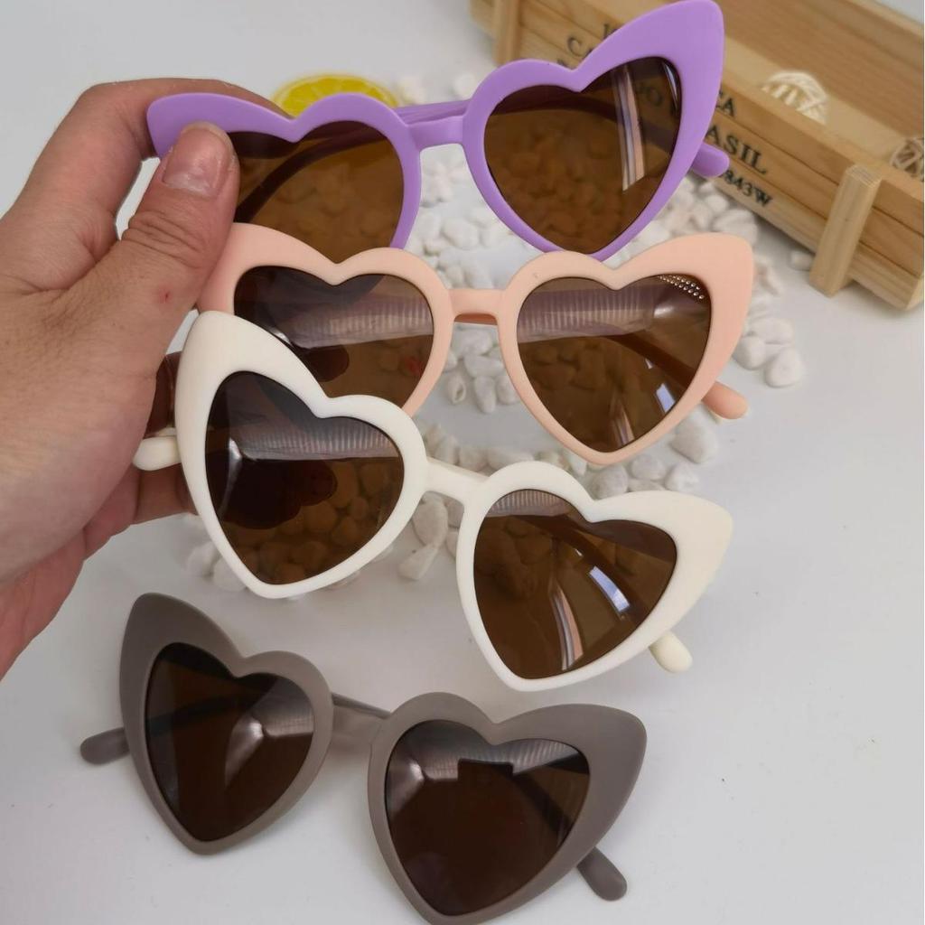 Heart-Shaped Cartoon UV Protection Sunglasses for Kids - Cute Unisex Design