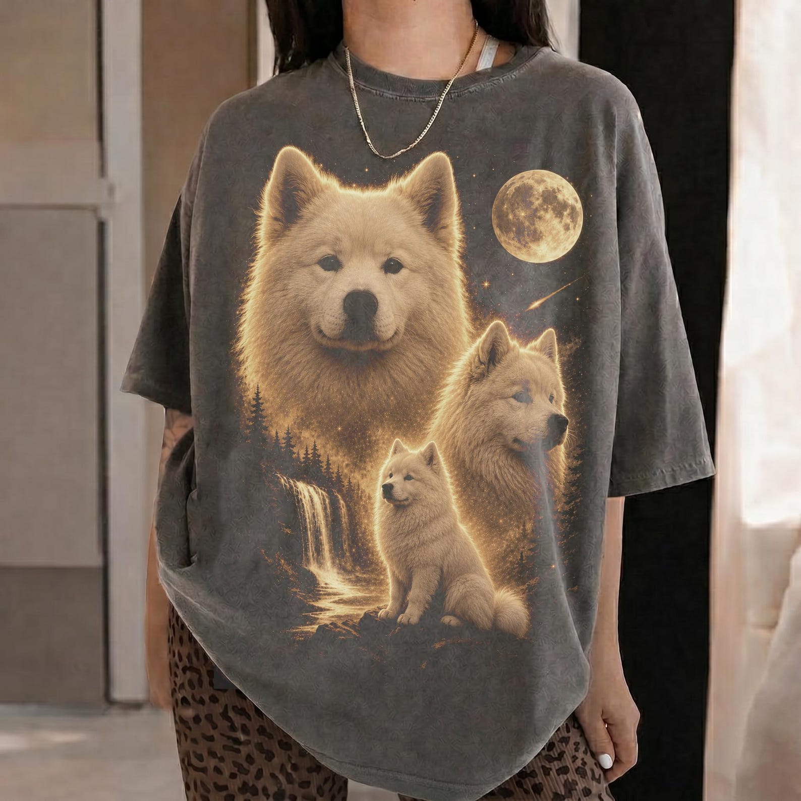 Comfort Colors Samoyed Howling Moon Shirt, Vintage Dog Graphic Tee, Retro Pet Portrait Gift L