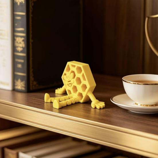 3D Printed Honeycomb Bee Ornament, with Flexible Leg Joint Design, Durable PLA Articulated Toy, No Assembly Needed Toy for Kids Bee Lovers