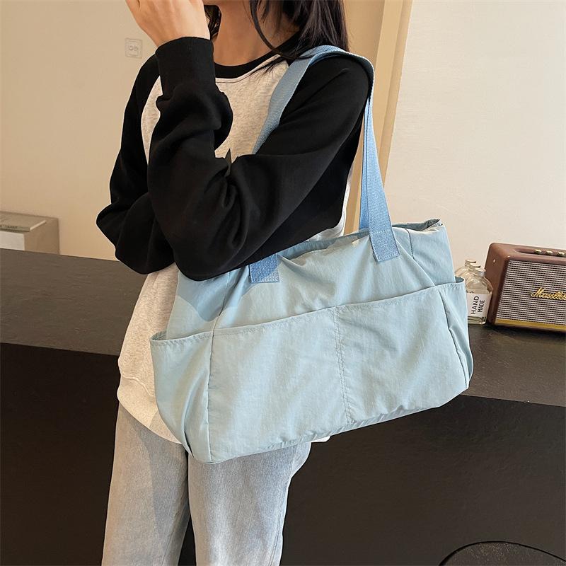 2025 New Large-capacity Commuting Shoulder Handbag Travel Bag Women's Commuting Bag