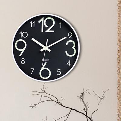 12 İnç Aydınlık Duvar Saati Yuvarlak Karanlıkta Parlayan Sayı Geçmeyen Sessiz Oturma Odası Yatak Odası Kapalı Dijital Analog Saat Ev Dekorasyon