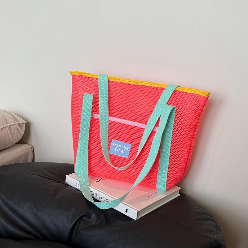 2025 neue koreanische Strandspiel Netz hohle Aufbewahrungstasche große Kapazität Schultertasche Outdoor tragbare Strandtasche
