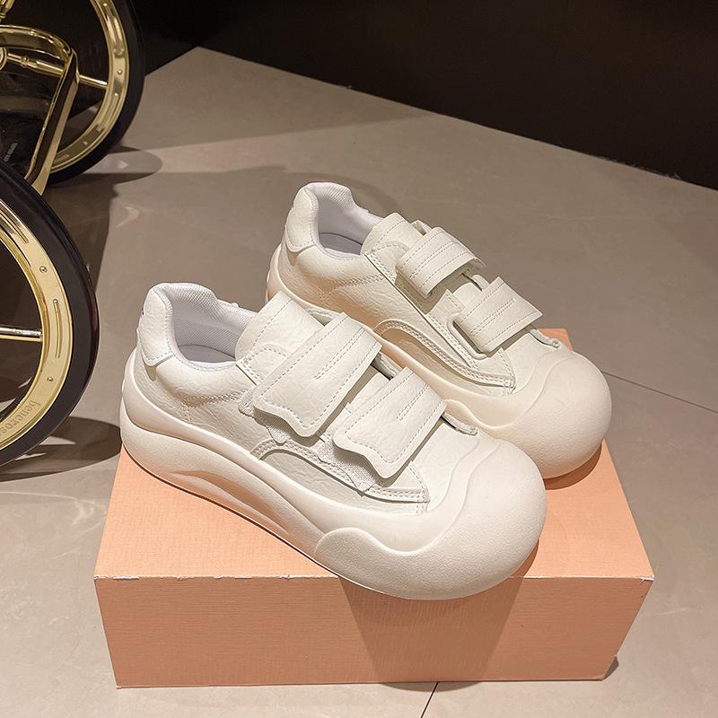 Weiße Board-Schuhe Damen 2025 Sommer Klettverschluss dicksohlige hässlich süße kleine weiße Schuhe Big Head Brotschuhe höhenerhöhende Sportschuhe