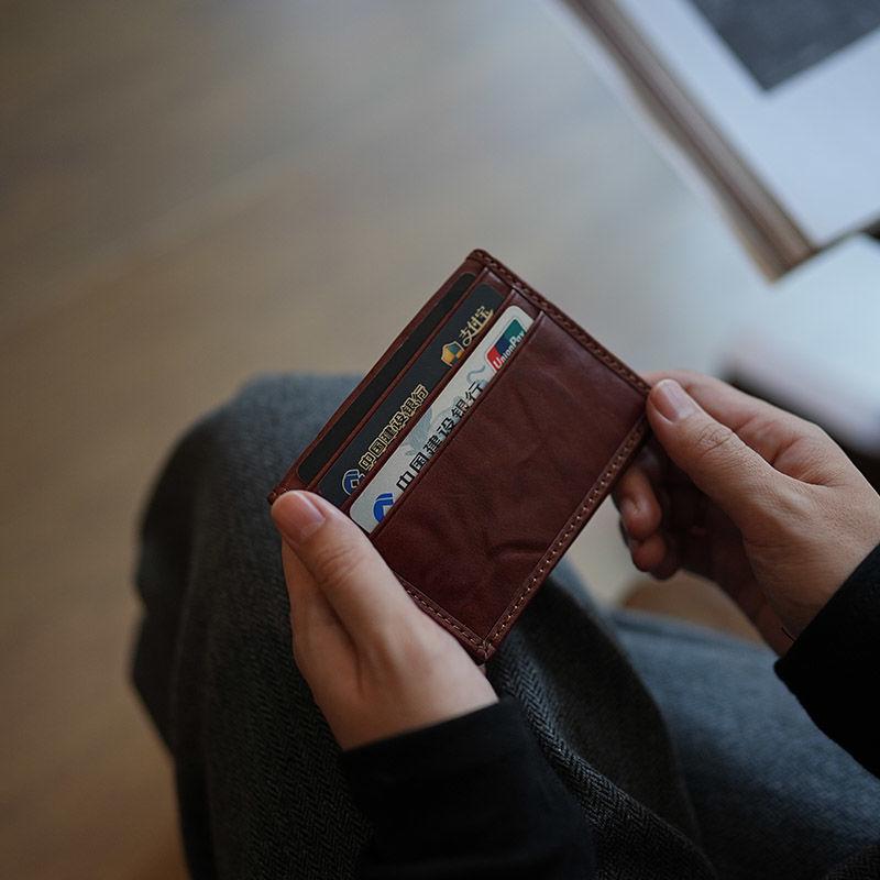 Large Capacity Oil Wax Leather Retro Card Holder - Multifunctional Driver's License and Bank Card Storage Bag