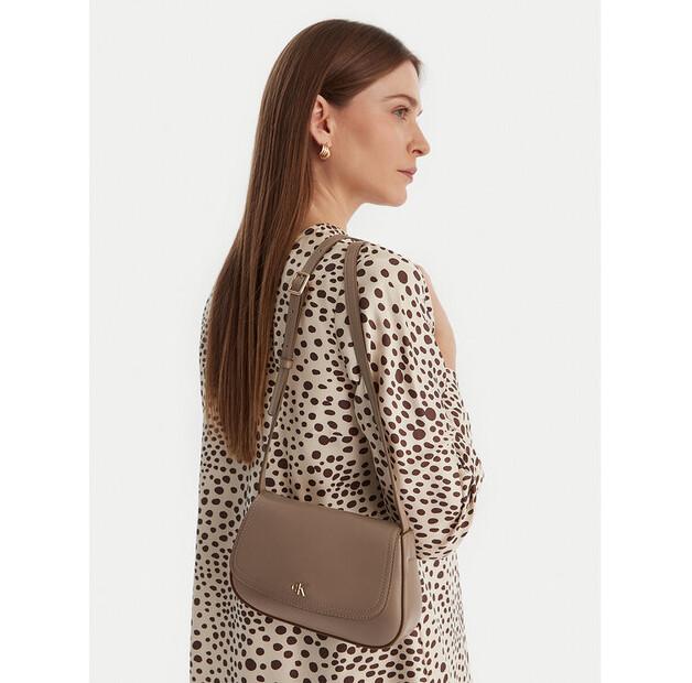 Сумка Calvin Klein Ck Flap Camera Bag One Size