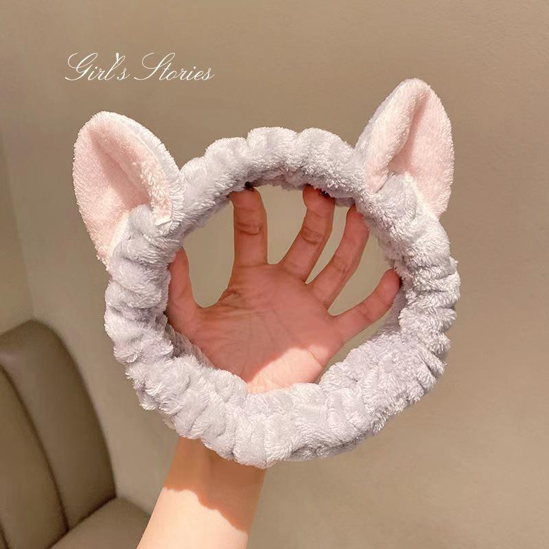Non-Slip Cartoon Cat Ear Headband for Girls - Perfect for Face Washing and Mask Application