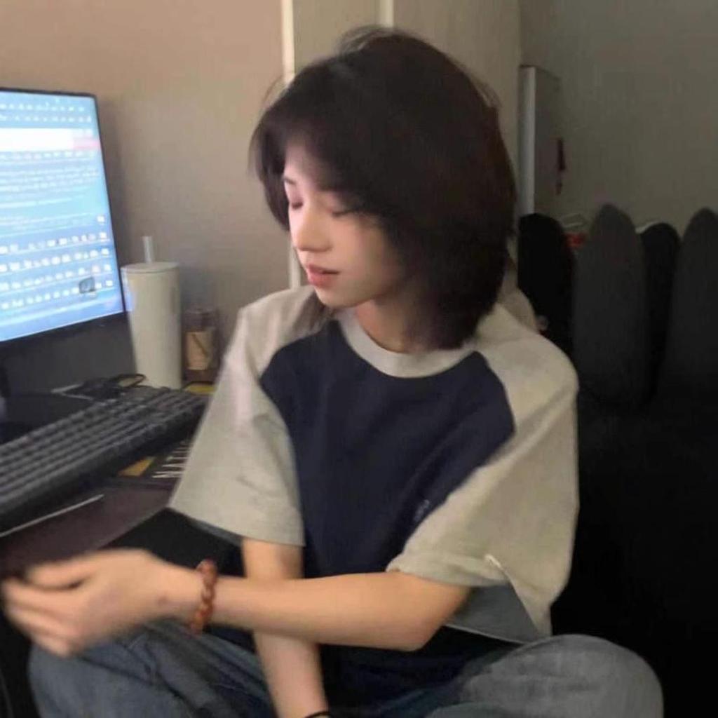 Übergröße Amerikanisch Retro Chic Kurzarm T-Shirt für Damen - Trendiges Sommeroberteil im Hongkong-Stil