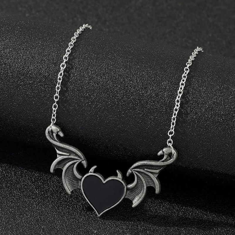 Devil Wing Heart Necklace Retro Hip Hop Style Pendant for Birthdays Anniversary Christmas Gothic Cosplay Punk Costume