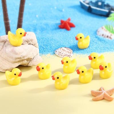 Yellow Duck Resin Figurine for Micro Landscape Decoration