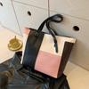 New Trendy Summer Portable Beautiful Shoulder Bag Commuting Large Capacity Tote Bag Women's Underarm Bag Texture Big Bag