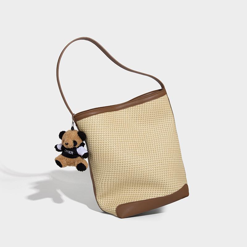 

2025 New Korean Style Simple Versatile Woven Shoulder Bag Large Capacity Canvas Bag Fashion Trend Lightweight Bucket Bag Khaki（Without doll）